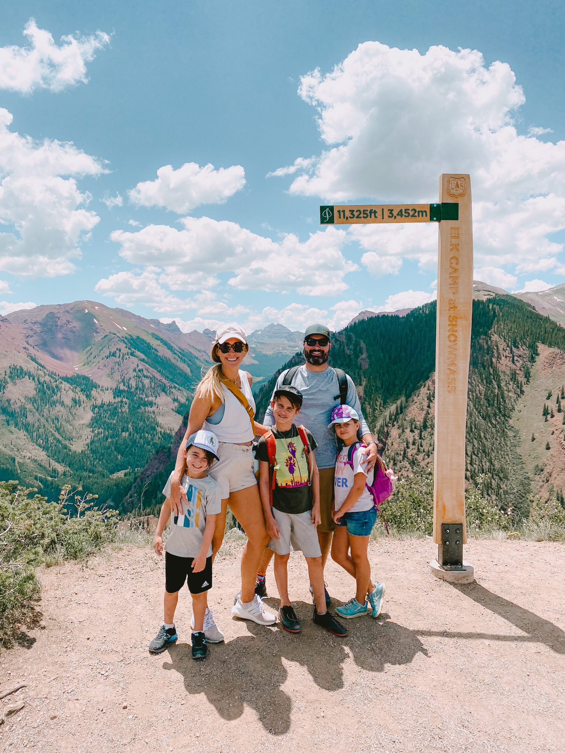 We love Snowmass in the summer! Take the Elk Camp Gondola, then the Elk Camp chairlift all the way up to this spot! Then enjoy a nice easy hike back down to Elk Camp base. #snowmasscolorado #thingstodoinsnowmass #visitcolorado #travelwithkids