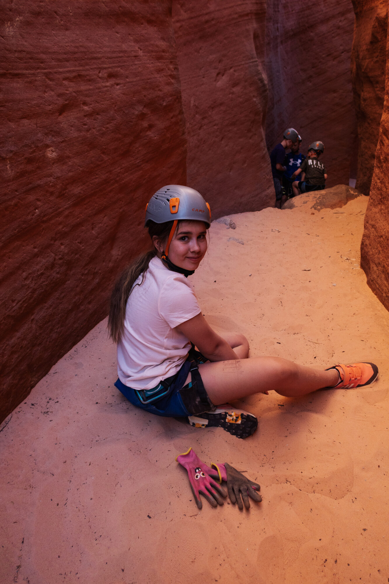 the canyon floor was one giant sandbox for the kids to play in!