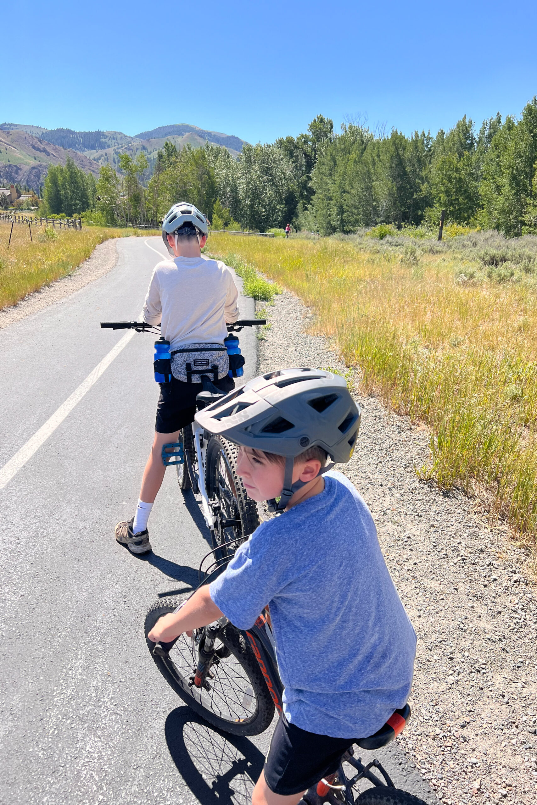 riding bikes with the kids along the extensive bike paths #familyadventureinidaho