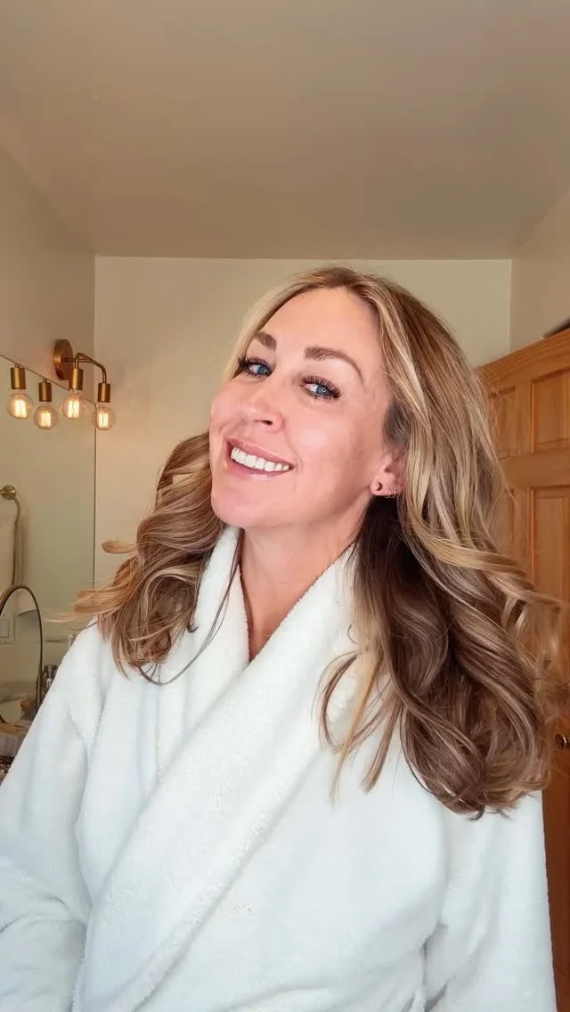 finally getting this tutorial out of the drafts for ya! this was only my second time trying this air styler, so I need a little more practice. even so, I’m loving the results! 💁🏼‍♀️ 

airstyling means you can go from wet to dry in less time and with less heat damage. and at under $200, I really think you can’t go wrong with this one! (similar hair tools on the market go for $300-$600+ 😳)

comment LINK and I’ll send you the link to this product and some of my other favorites from @bondiboost. 

use code: THELOVEDESIGNEDLIFE for free shipping too! 

#hairtutorial #airstyler #bondiboostus